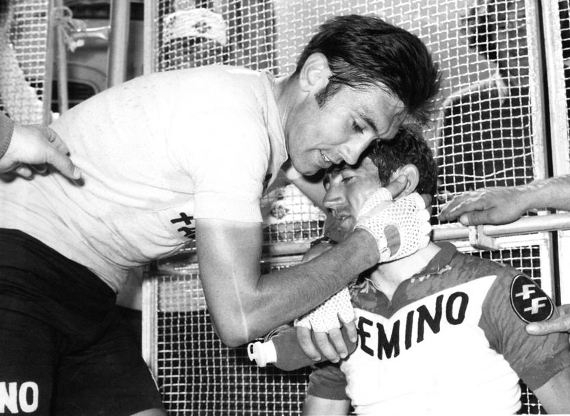 Con Italo Zilioli dopo la tappa della Marmolada del Giro d&#39;Italia 1970 (Olympia)